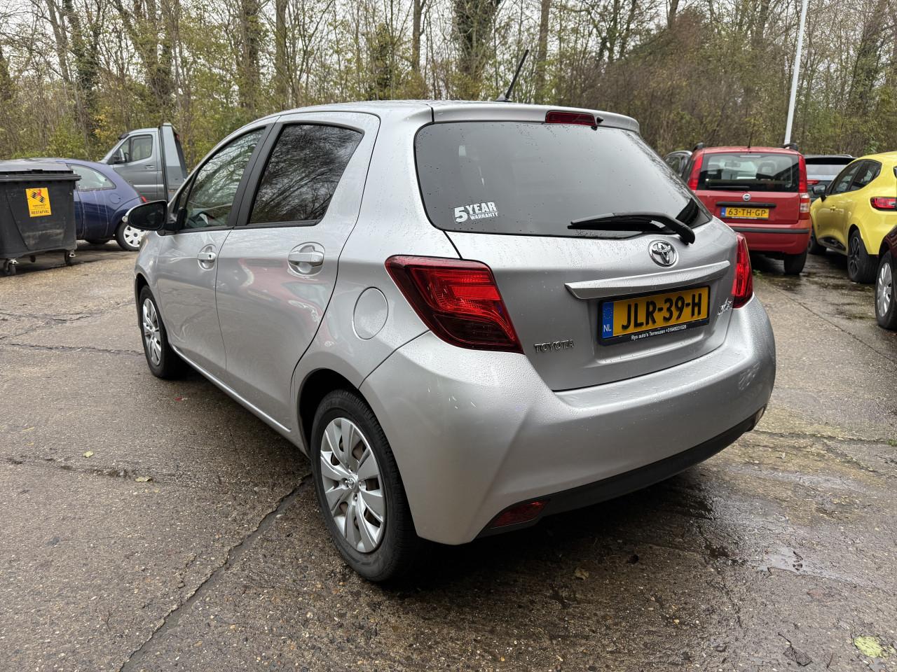 Toyota Yaris 1.3 VVTI 2016 BENZINE|AIRCO|APK