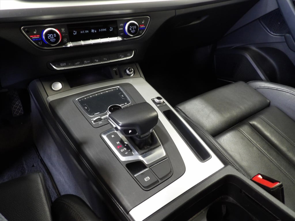 Audi Q5 55 tfsi e quattro 367pk s tronic competition