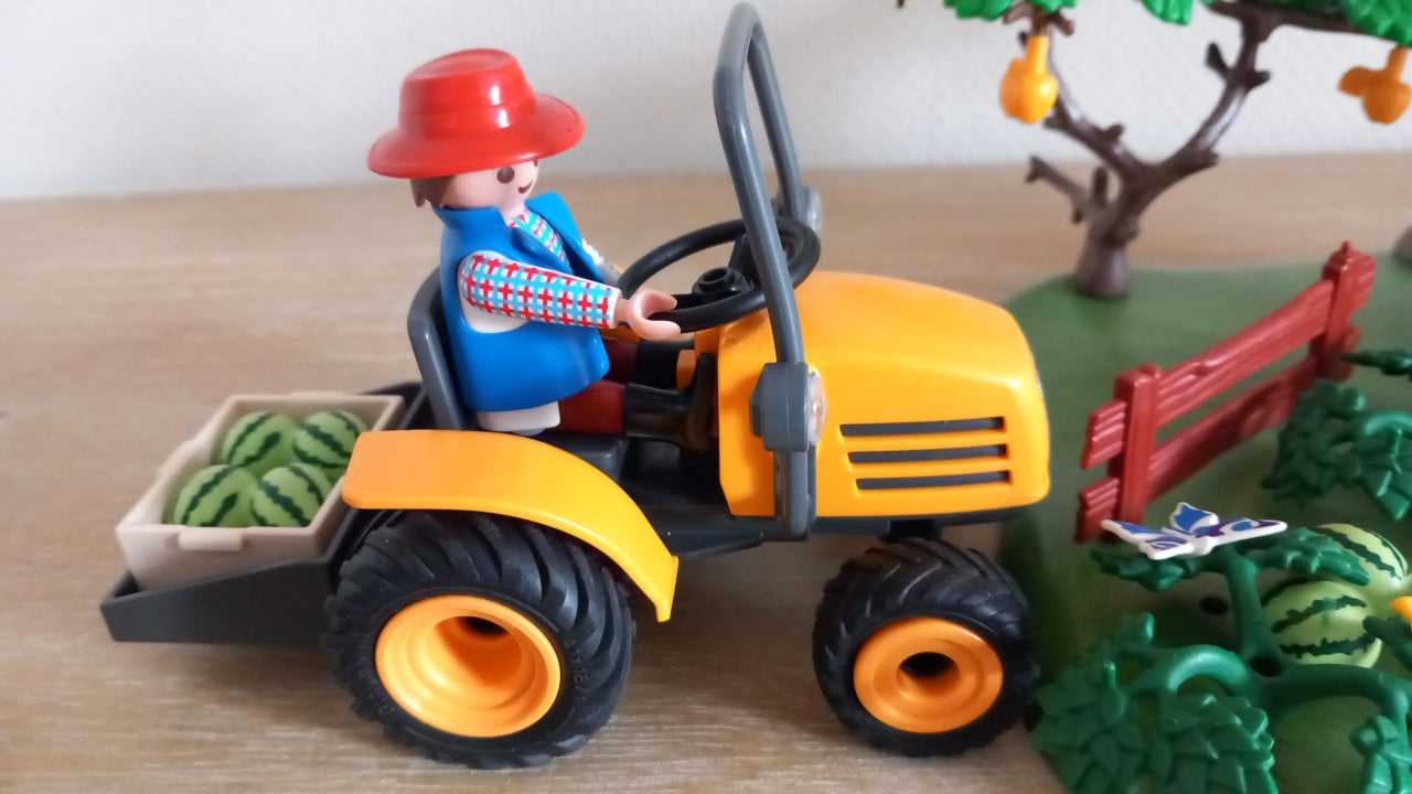Playmobil trekkertje met meloen en appeloogst