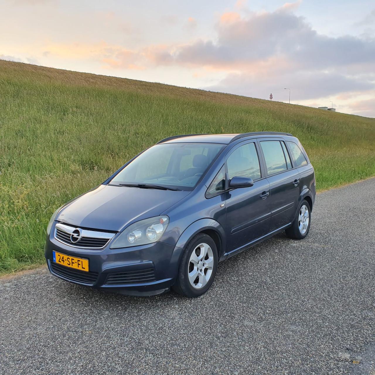 Opel Zafira 2.2 Enjoy (7 persoons) Clima/Cruise