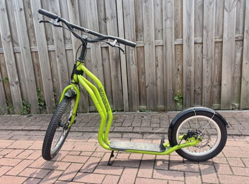 Yedoo Mezeq groene step met schijfremmen