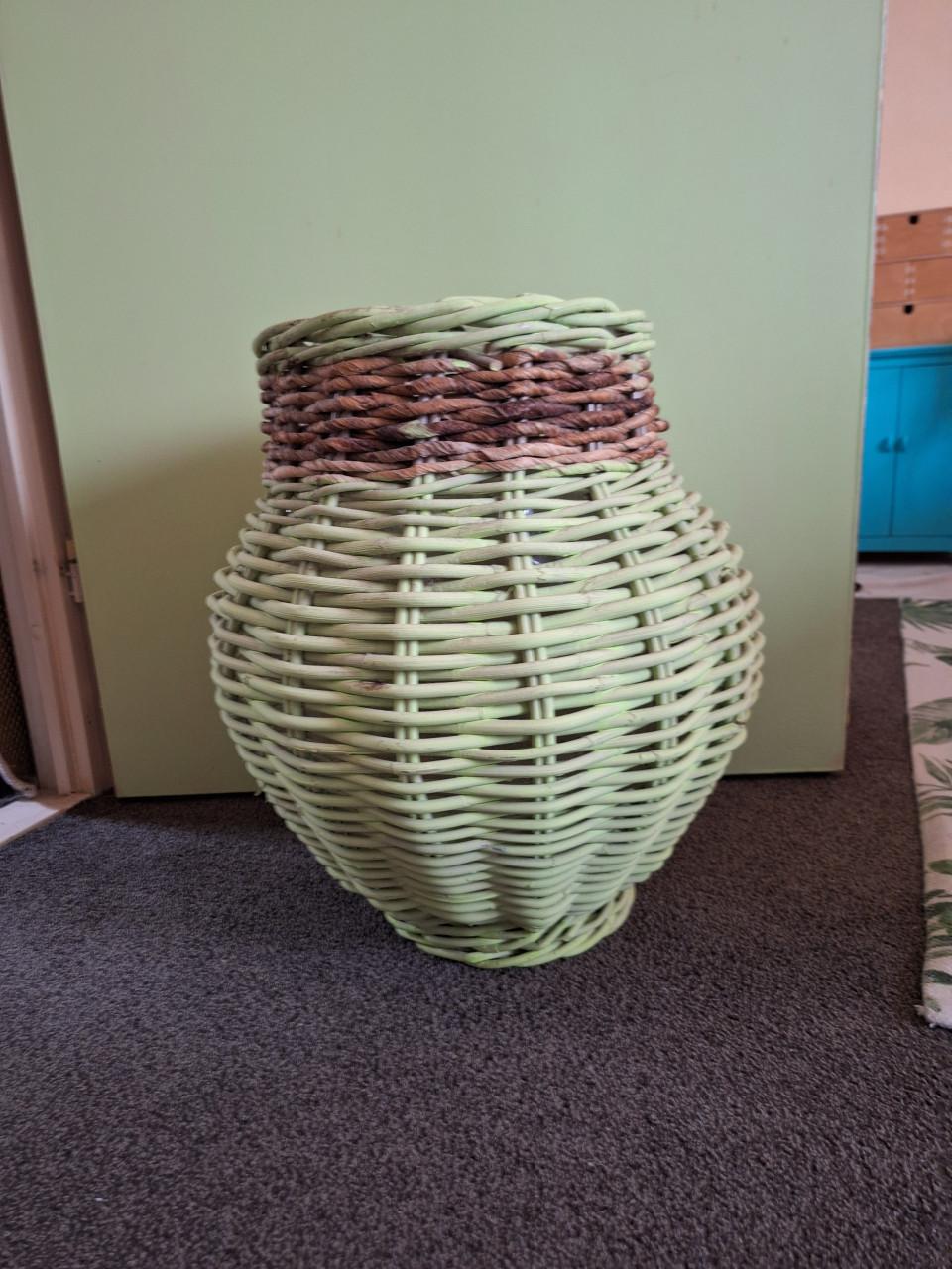 Grote rotan mand