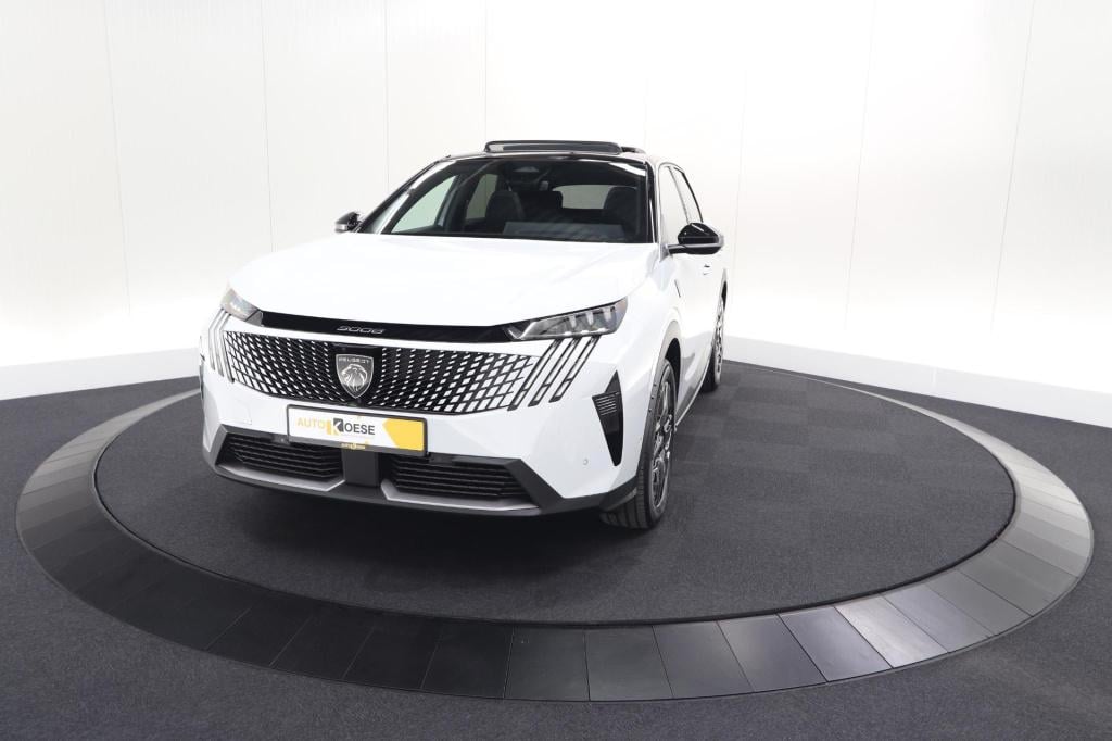 Peugeot 3008 1.2 hybrid 136 gt | panoramadak | focal audio | alcantara exec