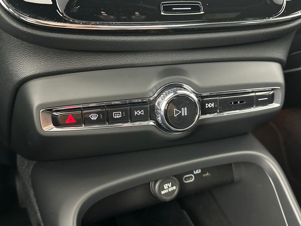 Volvo XC40 single motor ultimate 70kwh| pano| 360camera| adap.cruise|