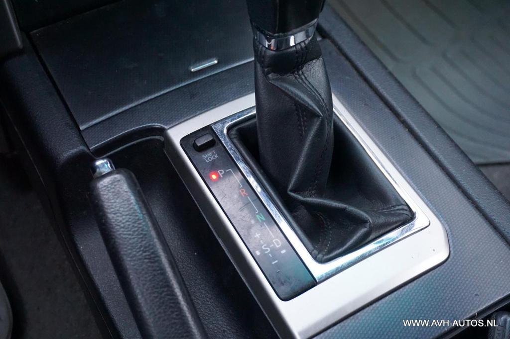 Toyota Land Cruiser 3.0 d-4d-f vx window van