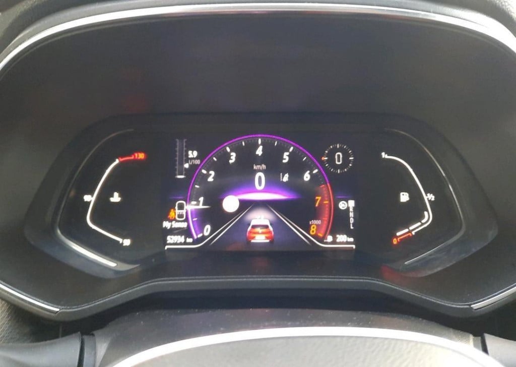 Renault Clio 1.0 tce 100 intens automaat x-tronic