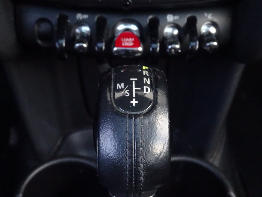 Mini Cooper mini 1.5 chili automaat | hud | pano | led