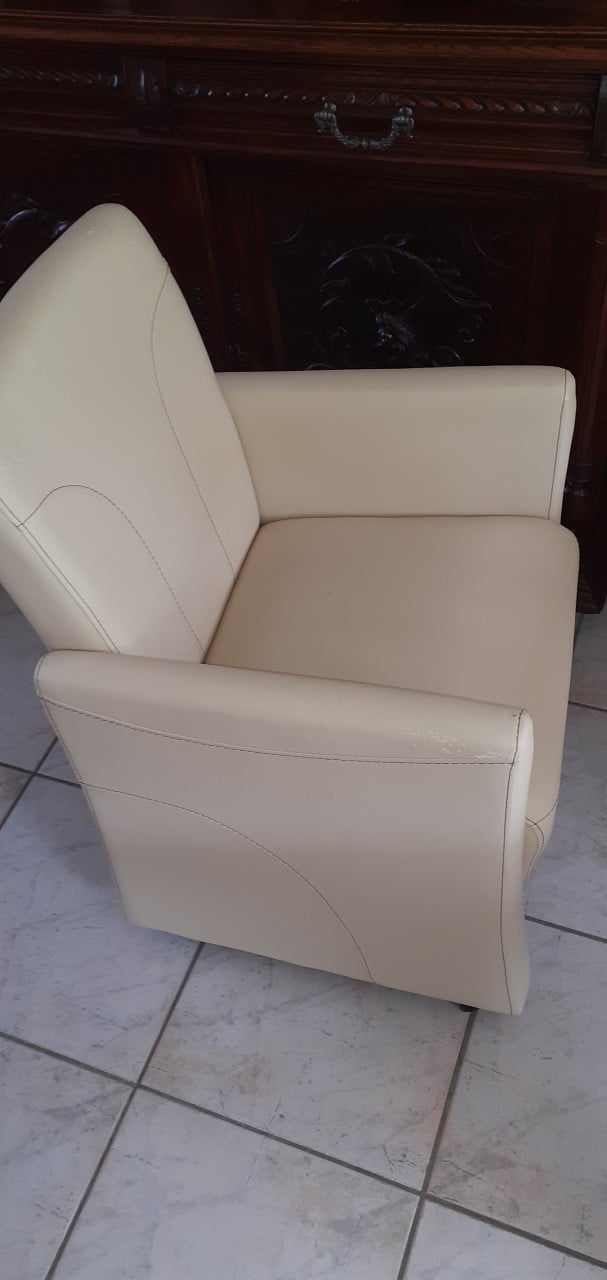 4 eetkamerstoelen