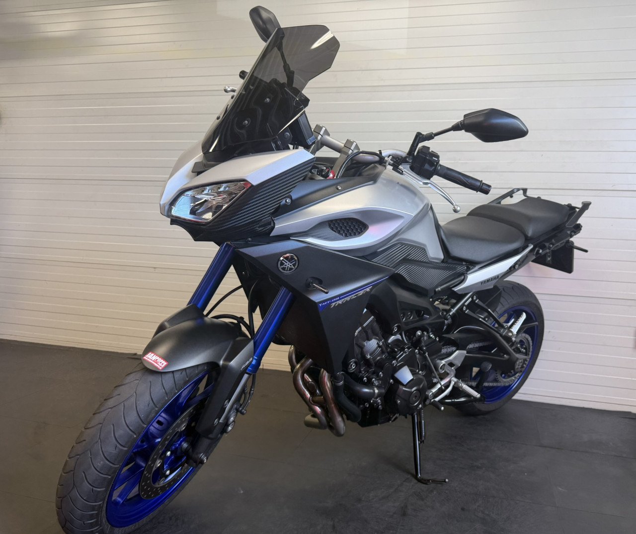 Zeer goed onderhouden en nette Yamaha Tracer 900!