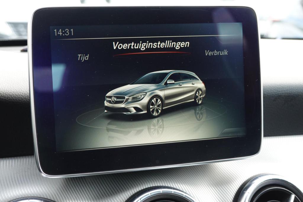 Mercedes-Benz Cla shooting brake 180 orangeart edition