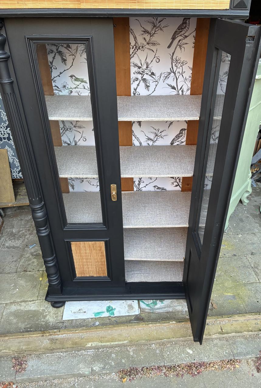 Uniek vintage vitrine kastje