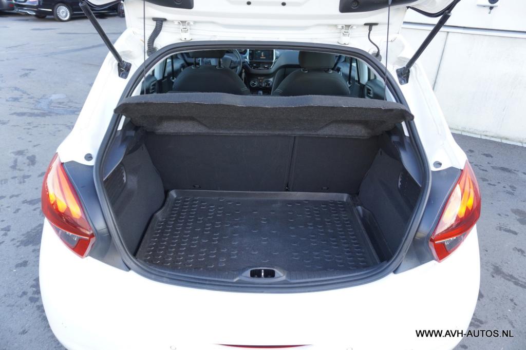 Peugeot 208 1.2 puretech blue lion