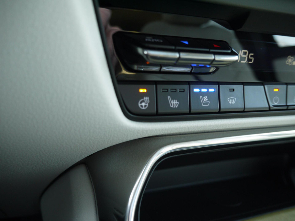 Mazda Cx-60 2.5 e-skyactiv phev takumi|bose|panoramadak