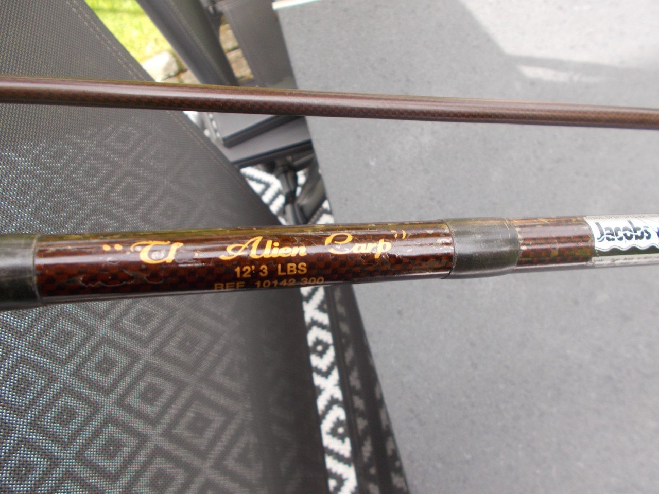 Carbon karperhengel :  "ALIEN CARP"lengte 360 cm  w.g. 3lbs