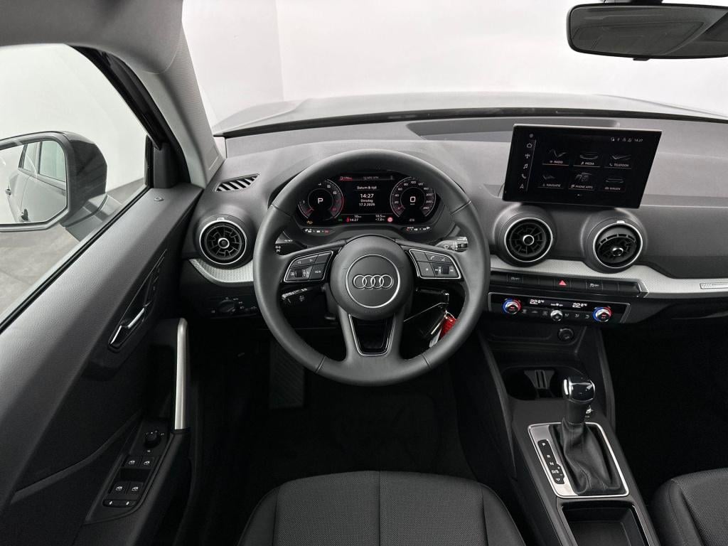Audi Q2 pro line 35 tfsi 110 kw / 150 pk hatchback 7 versn