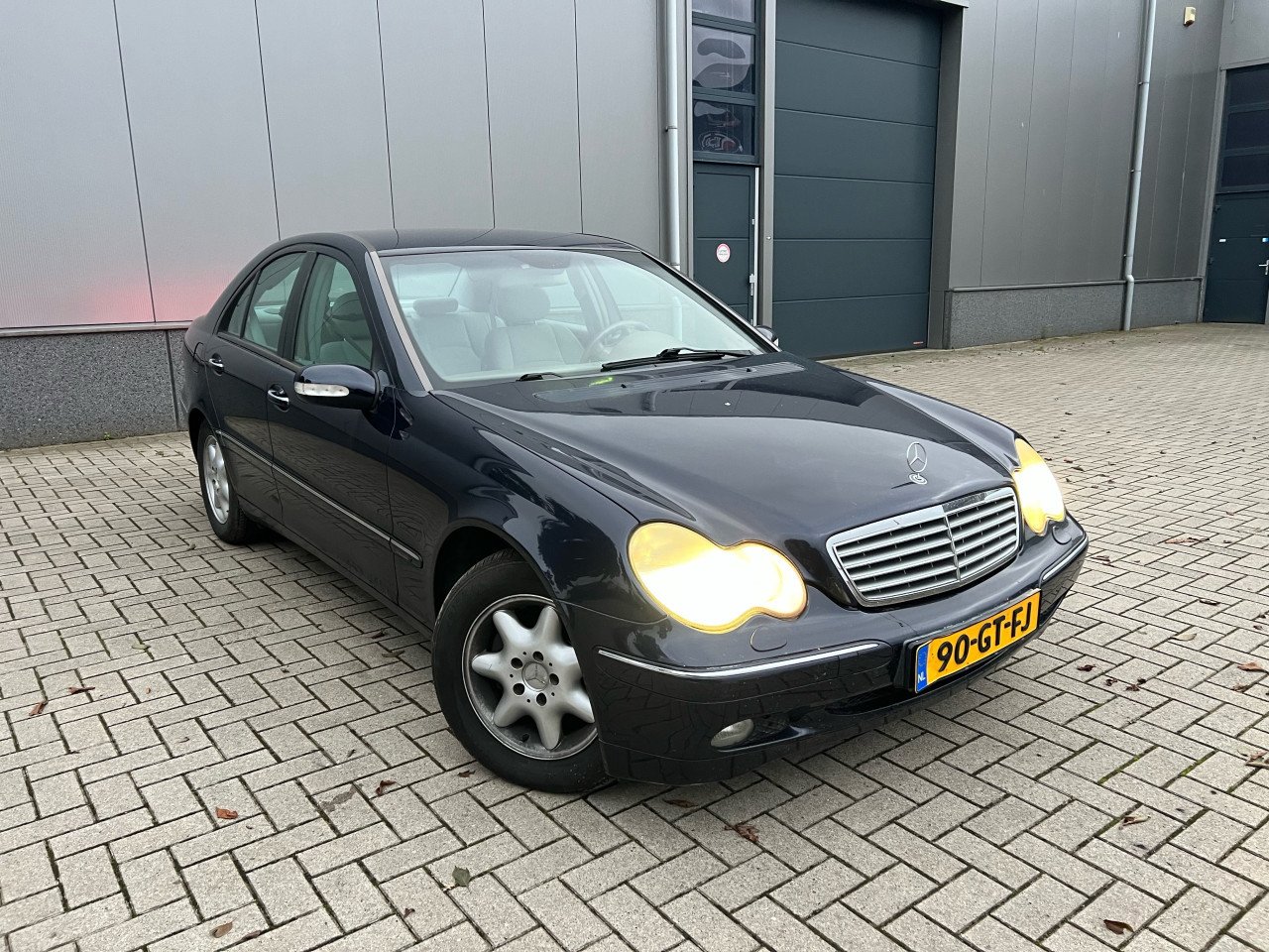 Mercedes-Benz C-Klasse 180 Elegance Automaat