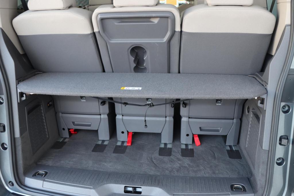 Volkswagen Multivan 1.4 ehybrid life 218pk dsg6 | soh 92,2% |