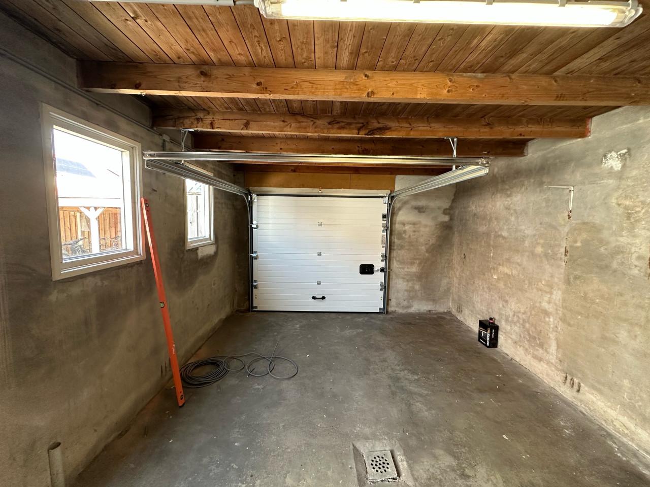 Garage te Huur 28m2 incl. parkeerplaats