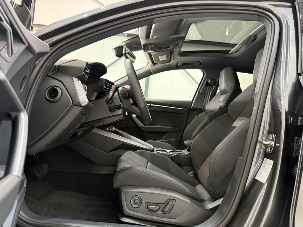 Audi A3 sportback 45 tfsi e 272pk s edition | pano dak | zwart optiek | acc
