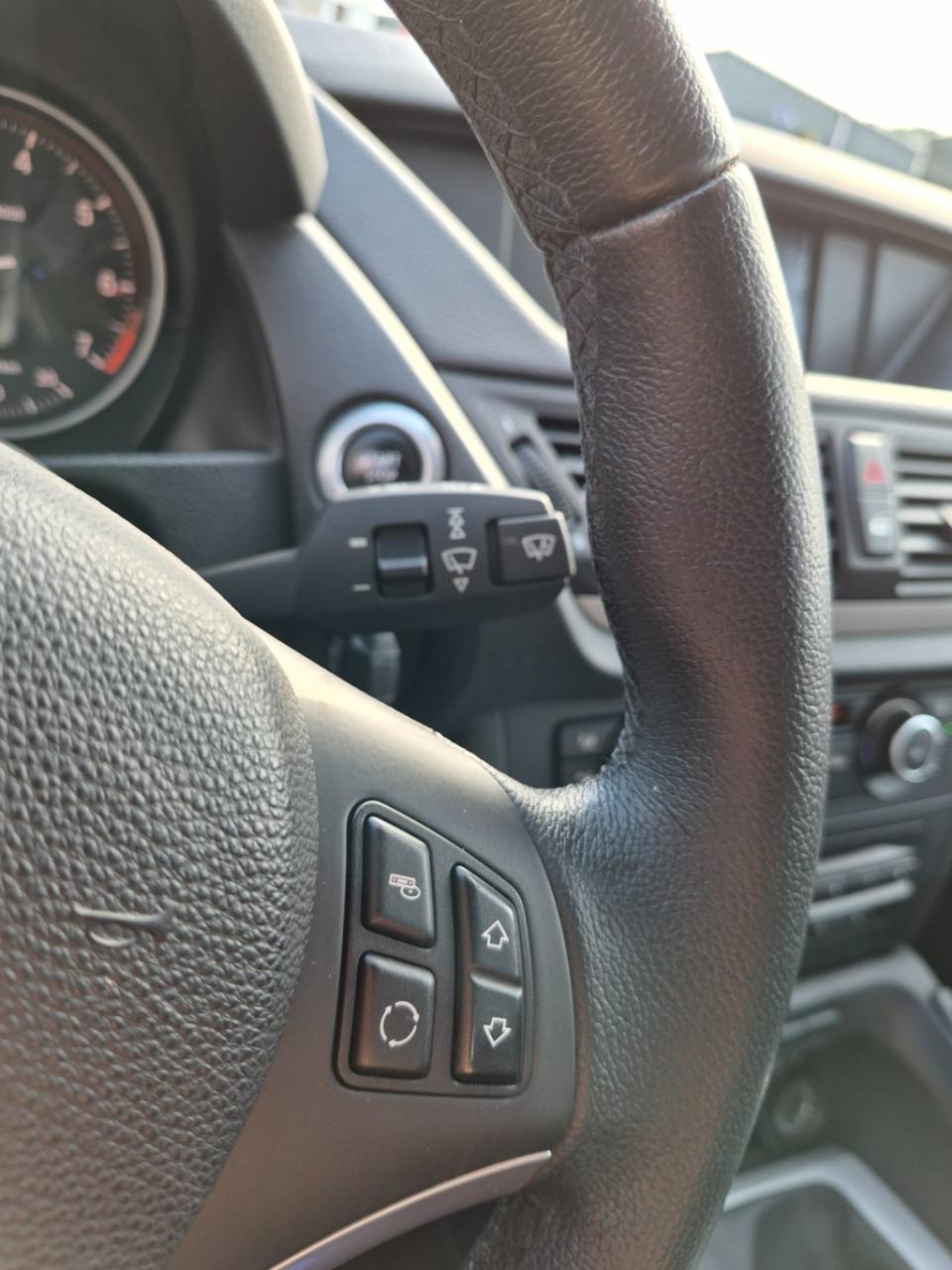 BMW X1 sdrive18i executive