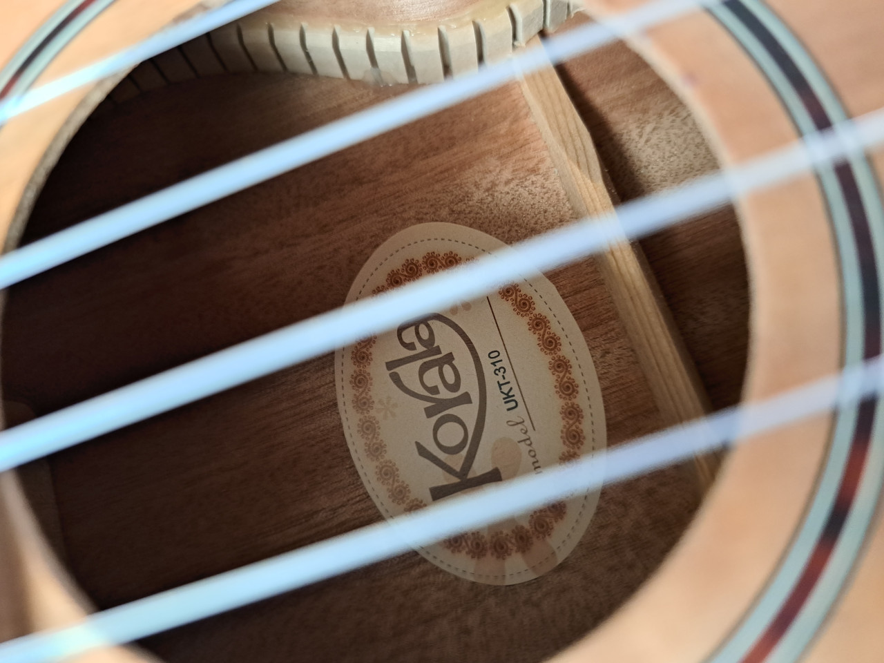 Prachtige zgan korala tenor ukelele