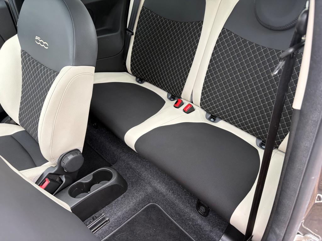 Fiat 500 1.0 hybrid dolcevita apple carplay