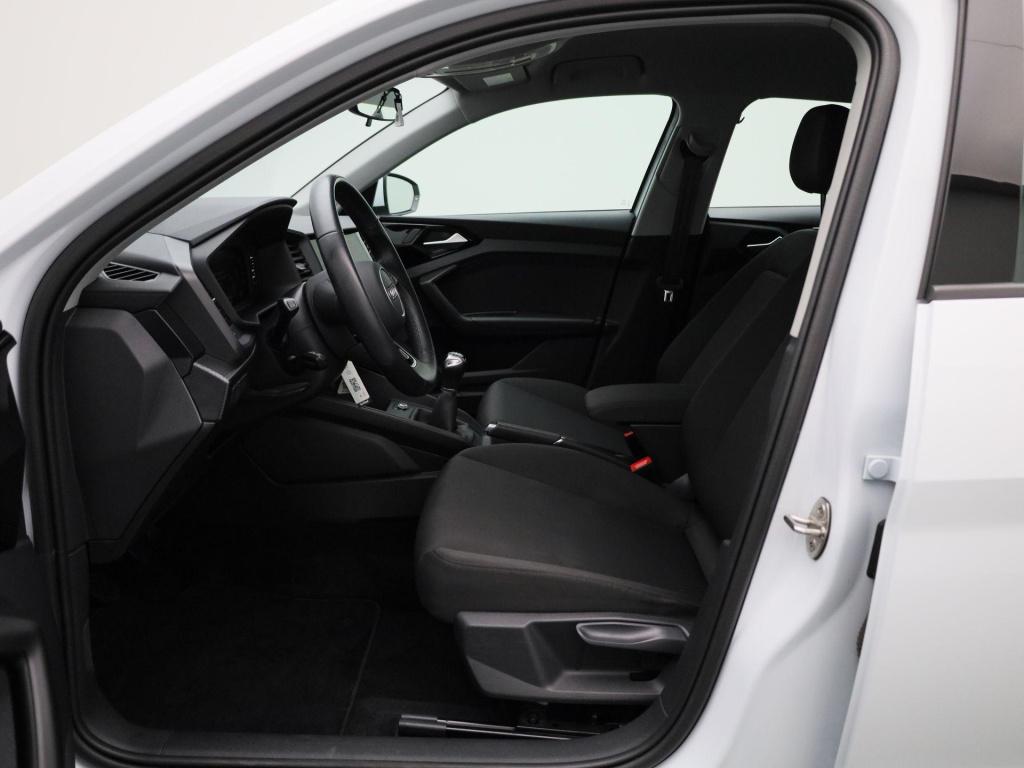 Audi A1 Sportback 1.0 25 tfsi 70kw attraction | virtual cockpit | apple car