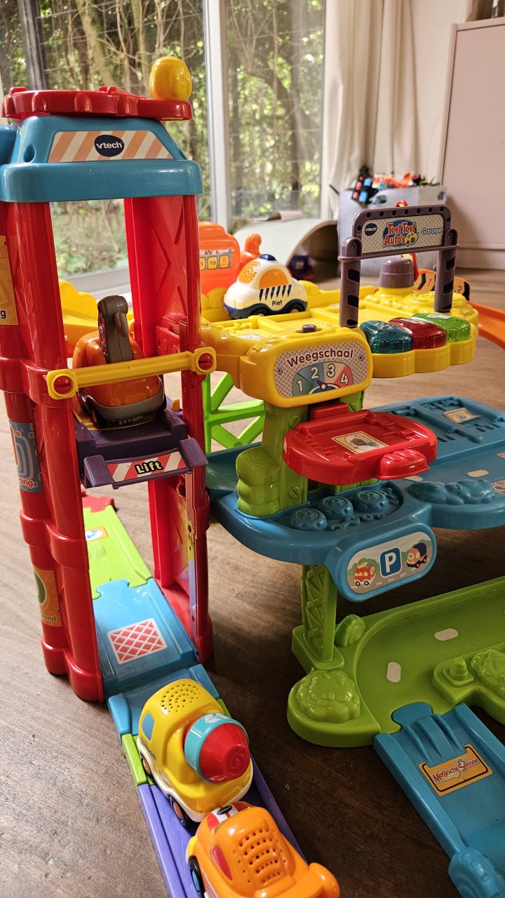 Toet toet auto Vtech