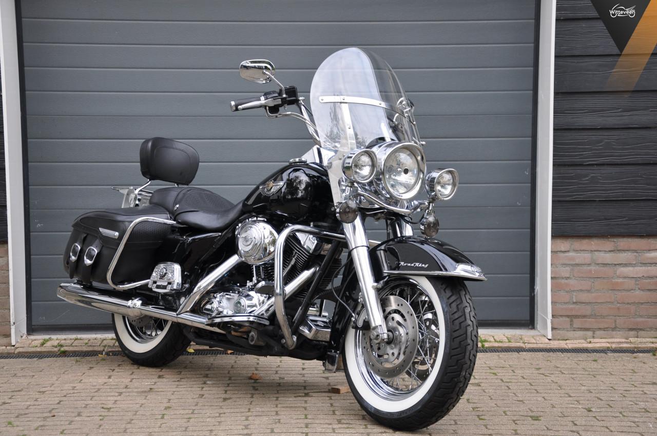Harley Davidson Road King Classic FLHRC Hele nette en complete motor!