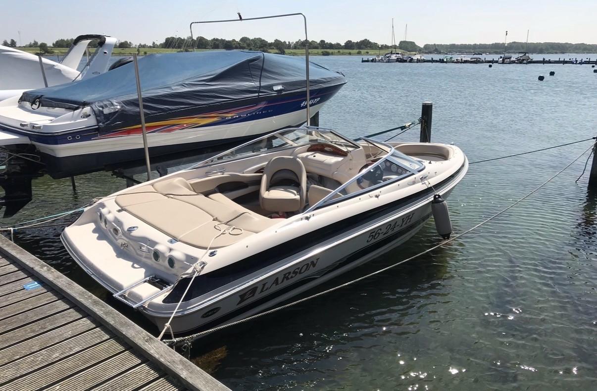 Larson lxi190 bowrider