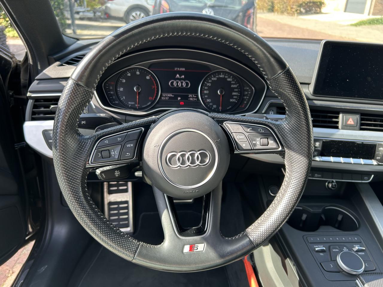 Audi A4 TSFI s-line, antraciet grijs