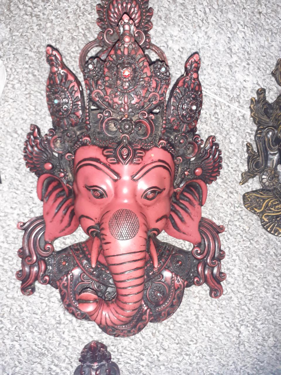 Hindoe Art uit INDIA...2 x doos - partij Diverse beelden
