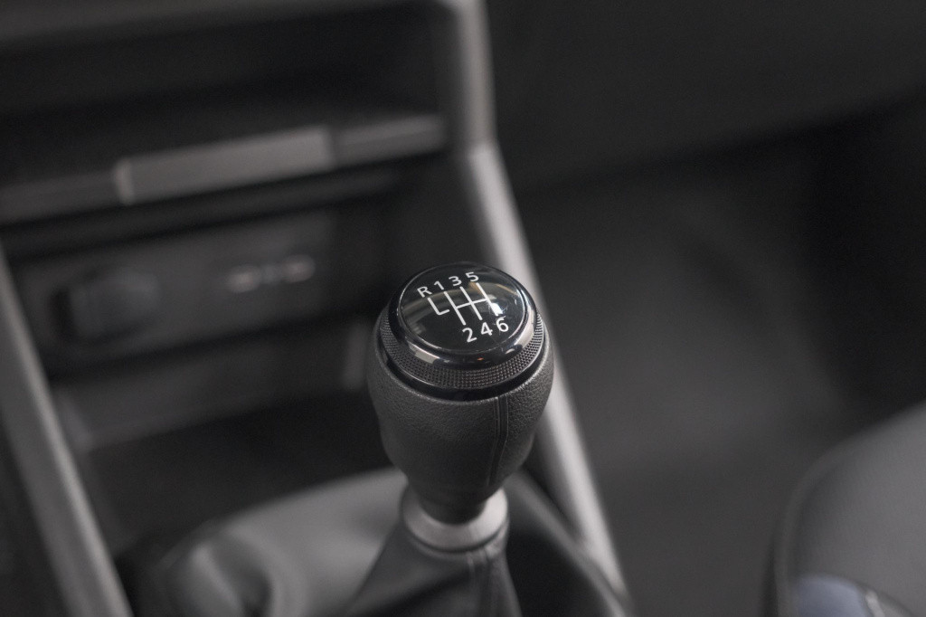 Dacia Duster mild hybrid 130 expression | camera | stoelverwarming | apple 