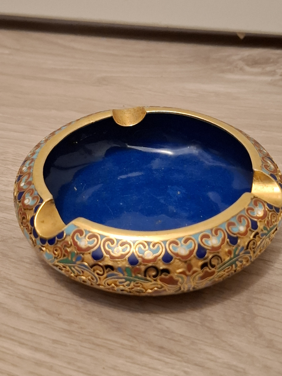 Cloisonne asbak