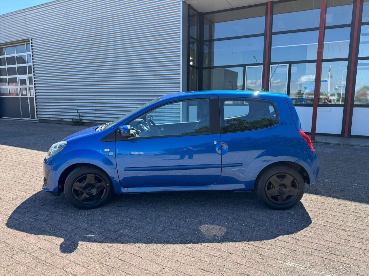 Renault clio bj 2011 2750 euro