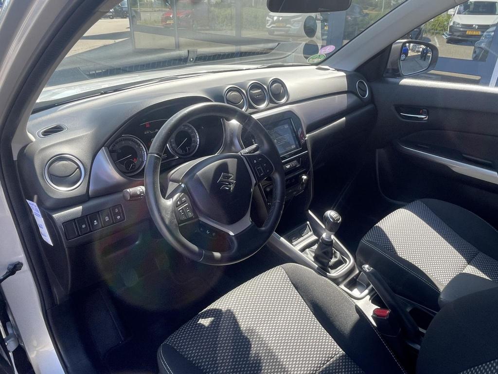 Suzuki Vitara 1.4 boosterjet select smart hybrid