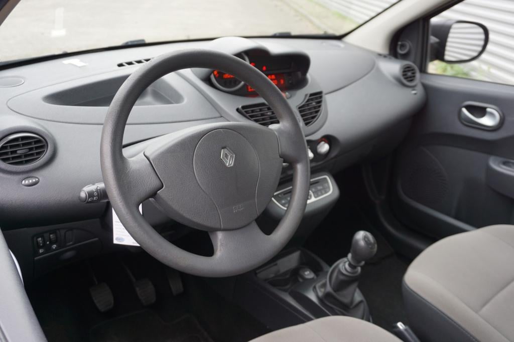 Renault Twingo 1.2-16v authentique elektr. ramen / nap / apk t/m 11-2027
