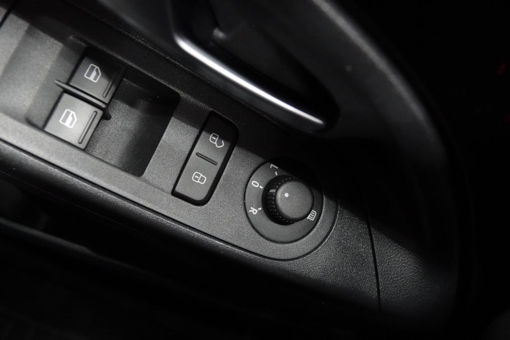 Volkswagen UP! 1.0 tsi high up! | cruise | pdc | bluetooth |