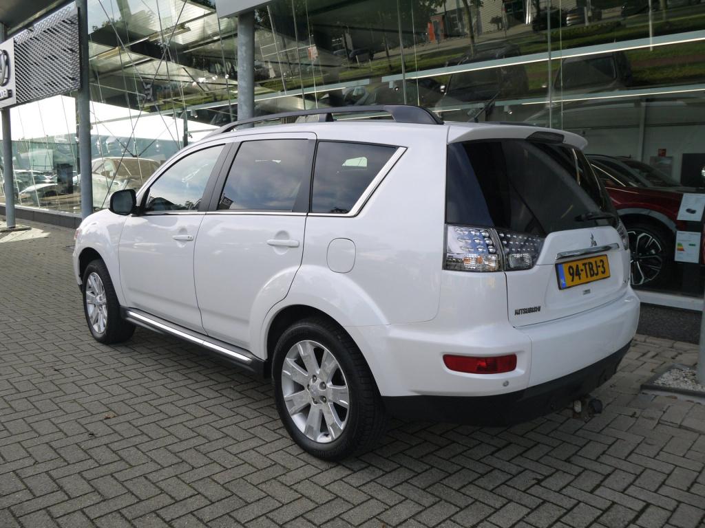 Mitsubishi Outlander 2.0 instyle