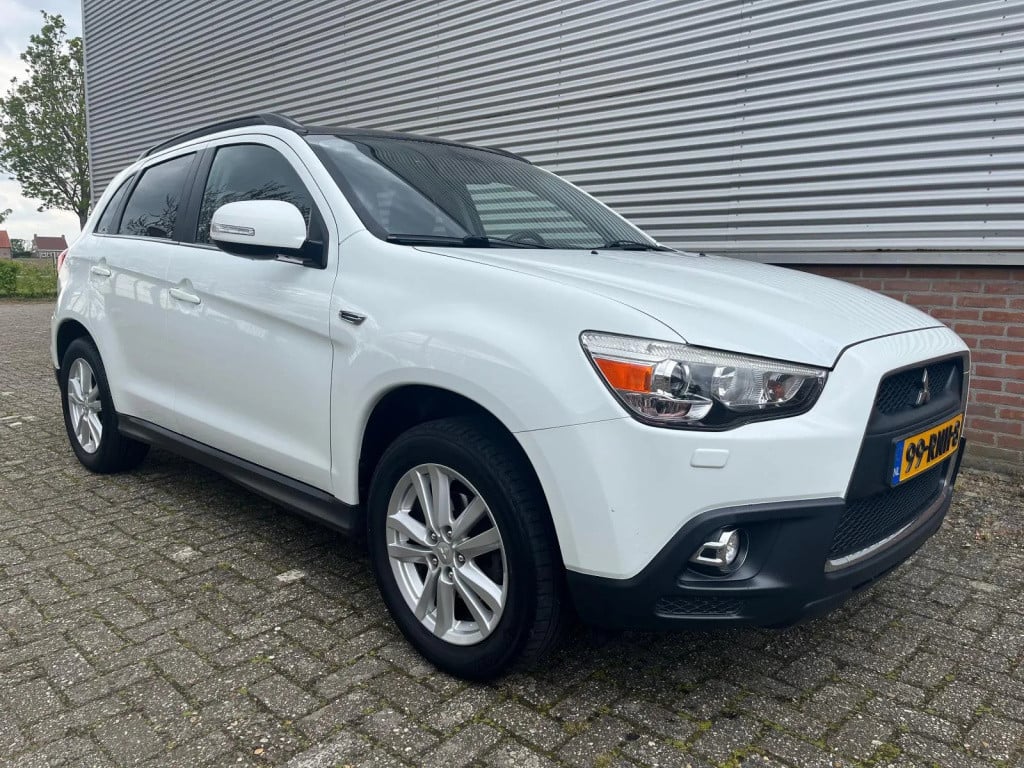 Mitsubishi Asx 1.6 intense cleartec | panorama | climate | topstaat
