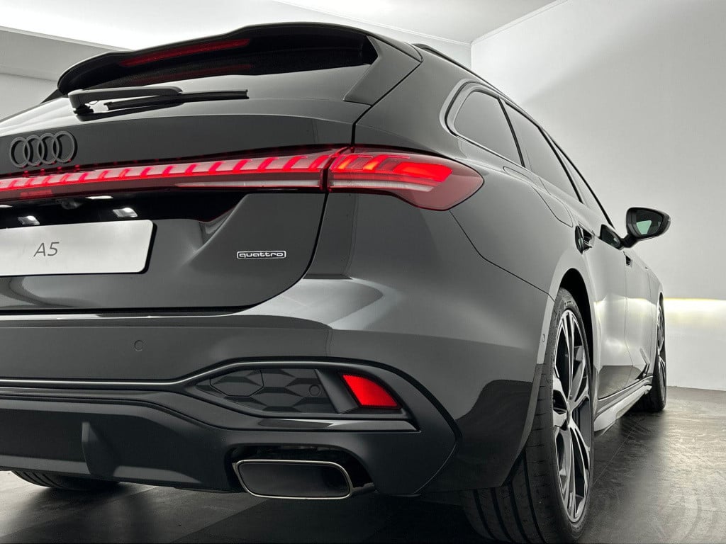 Audi A5 avant s edition 2.0 tfsi e 220 kw / 299 pk avant 7 versn