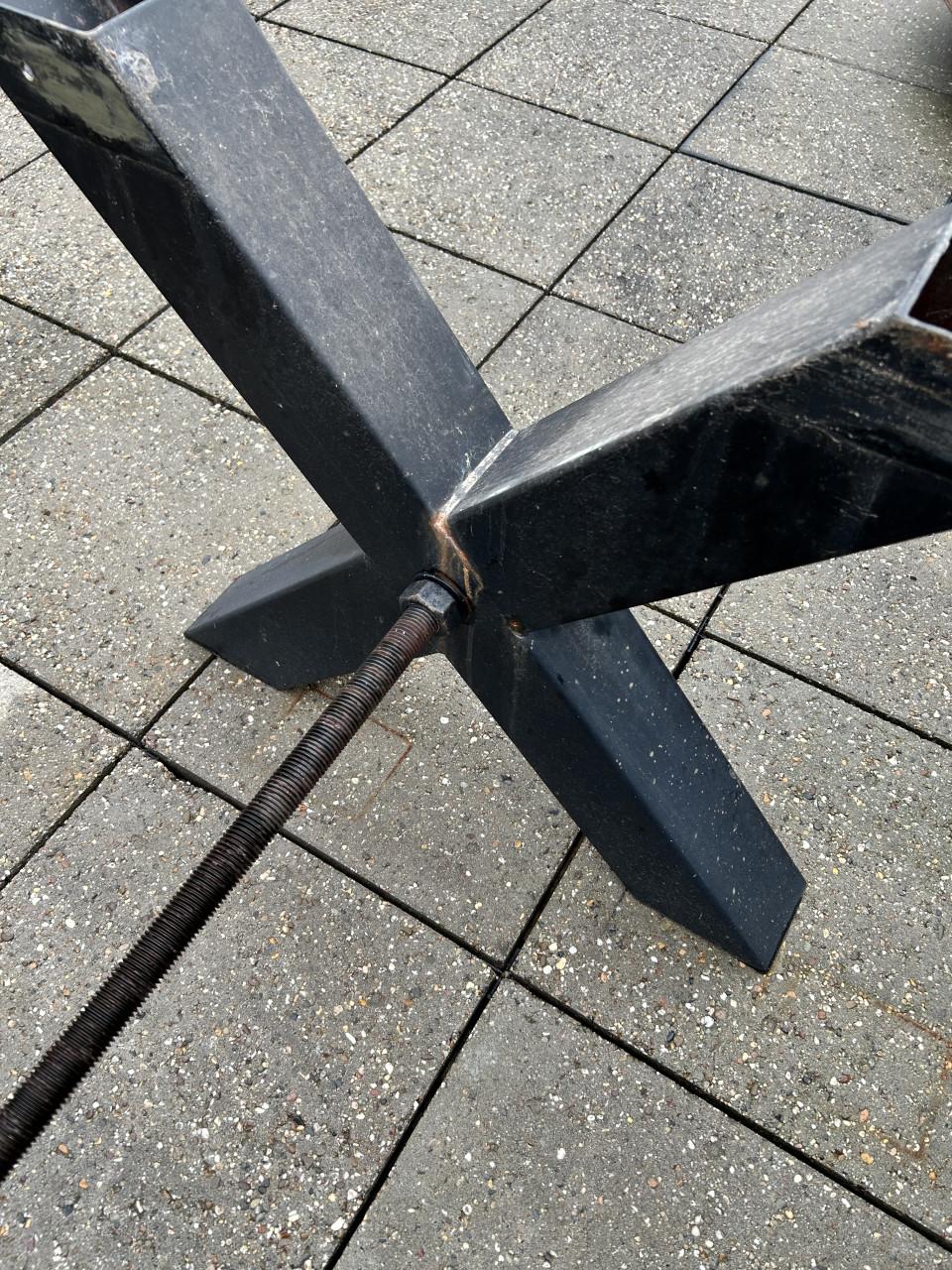 Stalen tafelonderstel