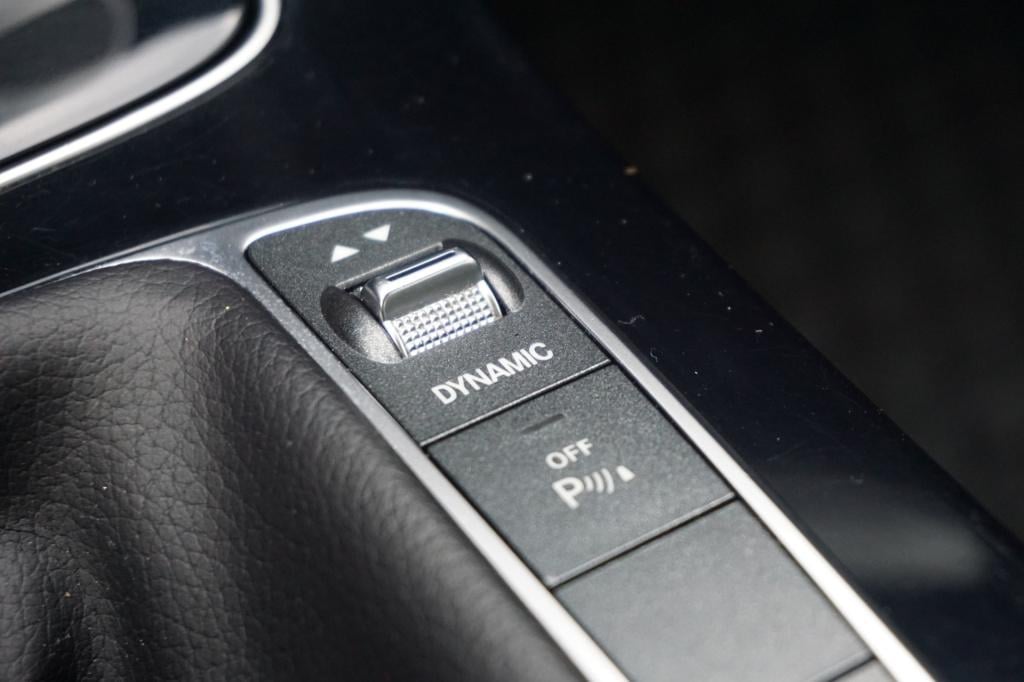 Mercedes-Benz C-Klasse 180 ambition amg line climate / navi / cruise / pdc 