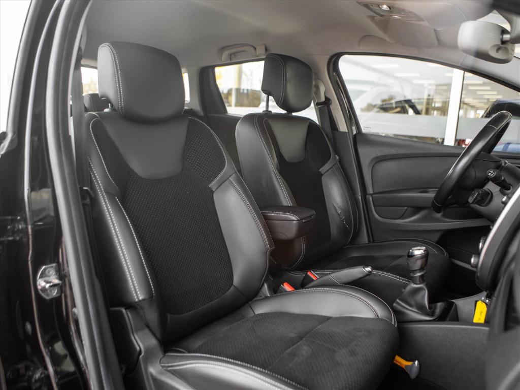 Renault Clio estate 1.2 tce 120pk intens | camera | stoelverwarming | navig
