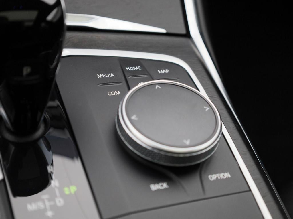 BMW 3-serie touring 320e business edition plus | automaat | lmv | navigatie