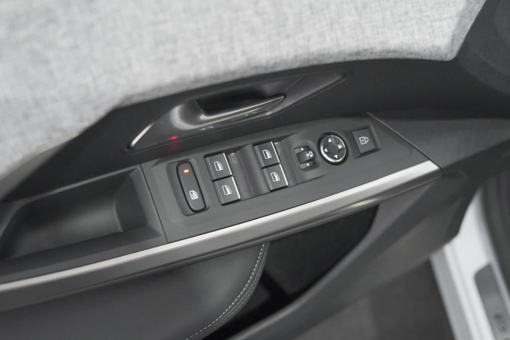 Peugeot 5008 1.2 hybrid 136 gt 7p | adaptieve cruise control | camera | ele