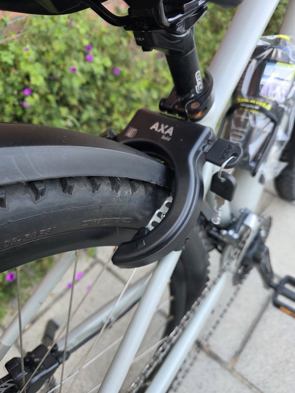 CUBE | ACCESS WS | 27.5 INCH | FRAME 35 CM | 2X8V | NETTE STAAT!