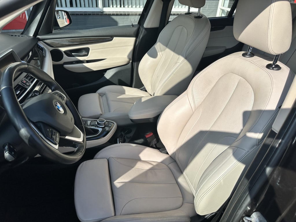 BMW 2-serie gran tourer 220i centennial high executive