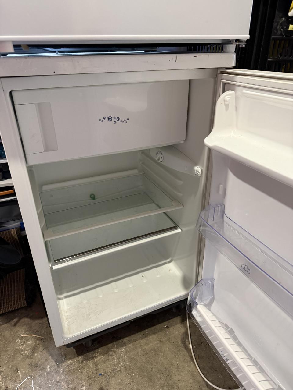 Zanussi koelkast met vriesvak (voor in de schuur)