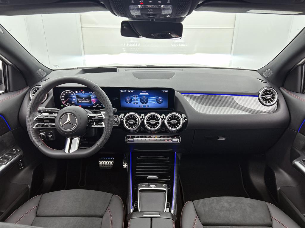 Mercedes-Benz Gla-klasse 180 business solution amg | premium plus pakket | 